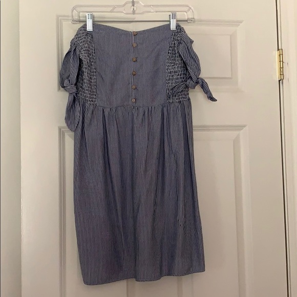 American Eagle Outfitters Dresses & Skirts - American Eagle Outfitters Dress